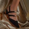 Zapatos OQ Shoes | Sandalia Tacon Bajo Puntuda Negra